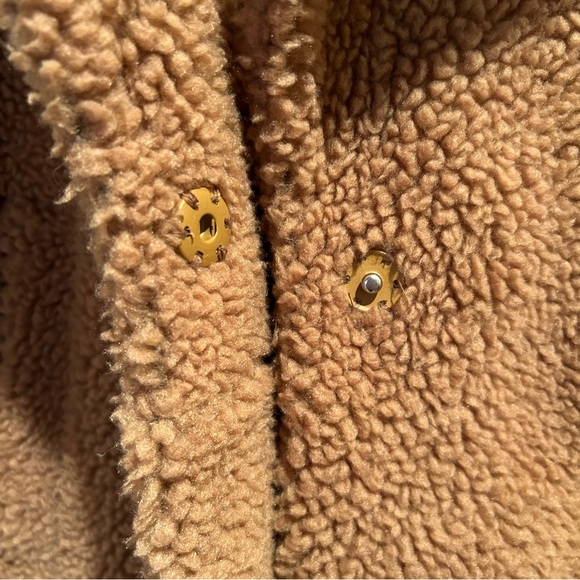 Abercrombie teddy coat - Picture 7 of 9